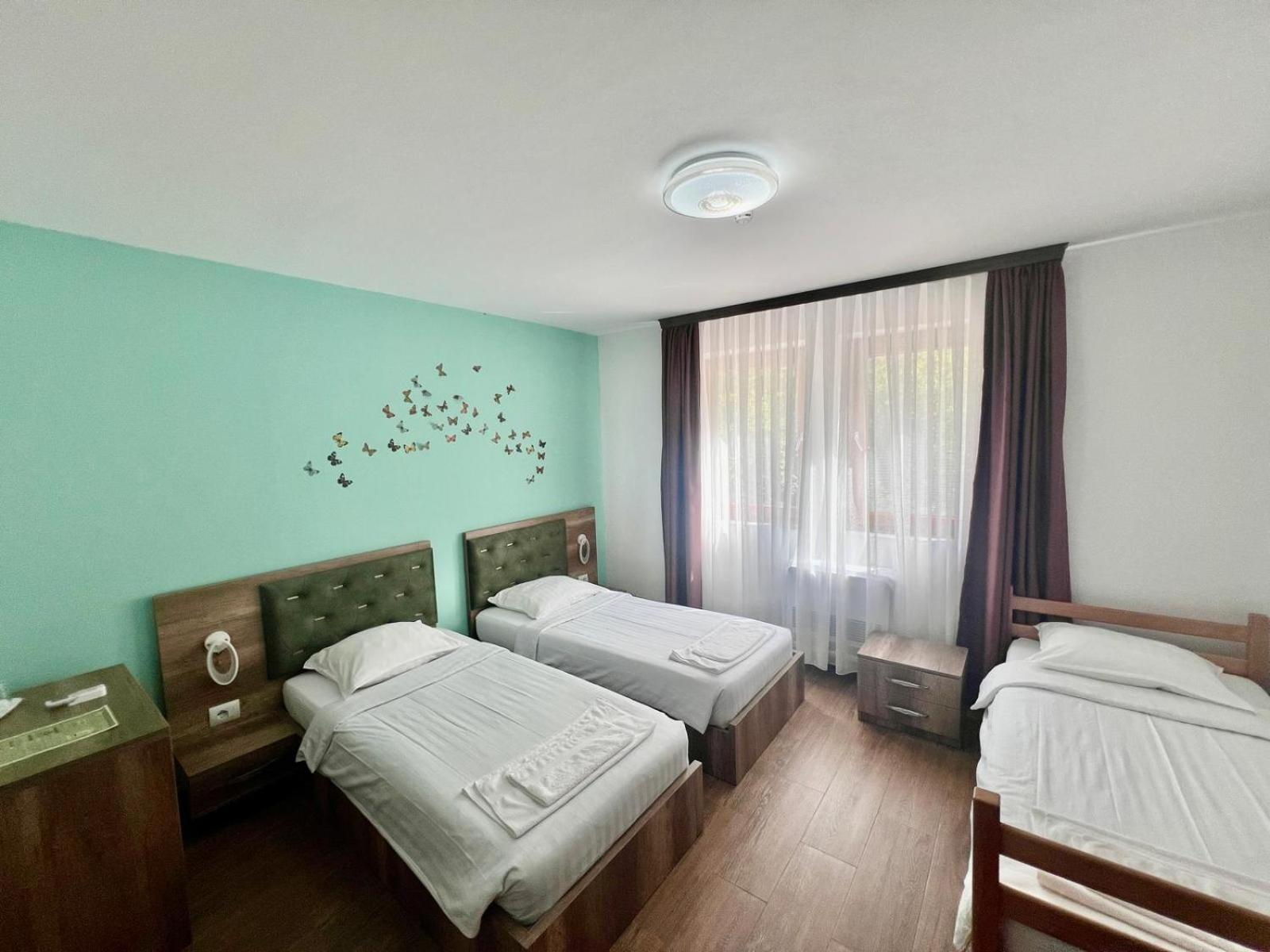 Vila Alexander B&B Валбона Экстерьер фото