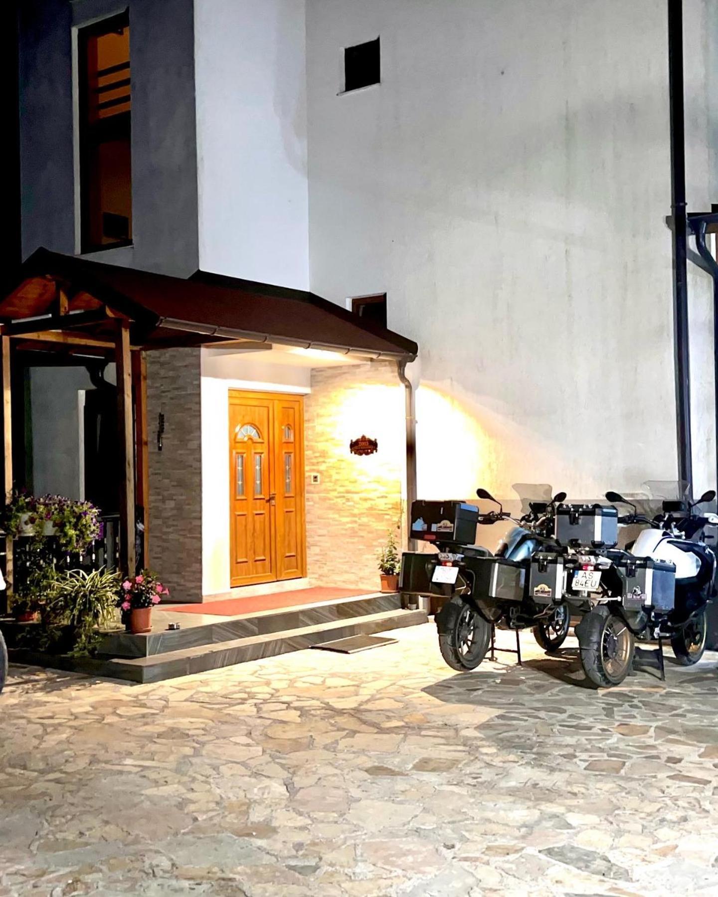 Vila Alexander B&B Валбона Экстерьер фото