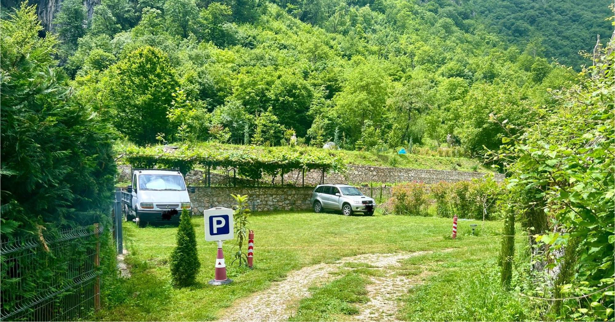 Vila Alexander B&B Валбона Экстерьер фото